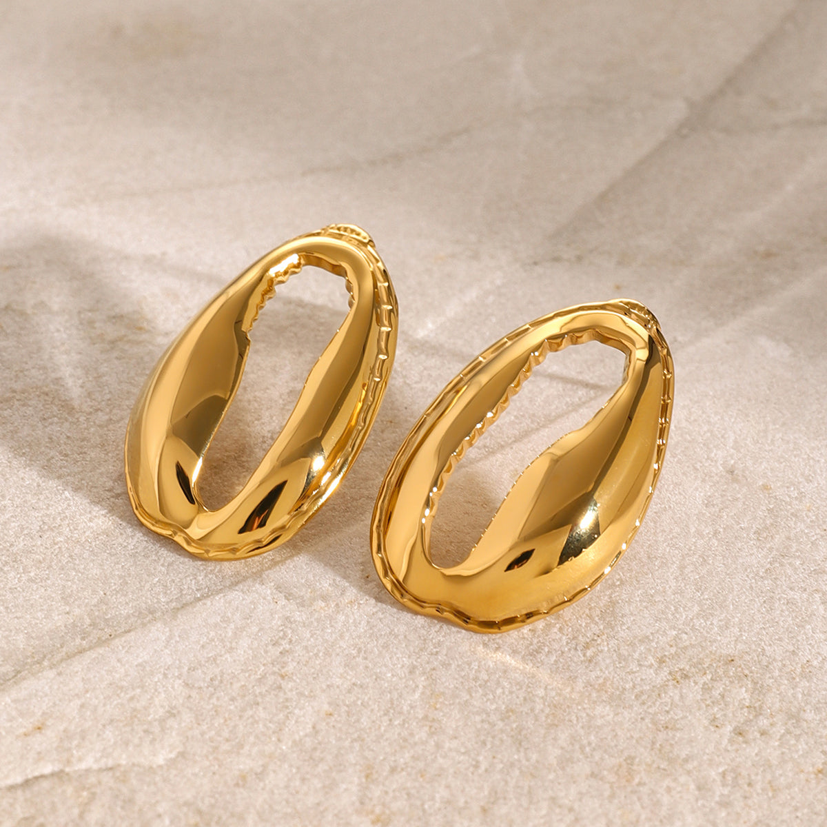 The Vivienne - 18K Gold-Plated Tooth Shell Earrings