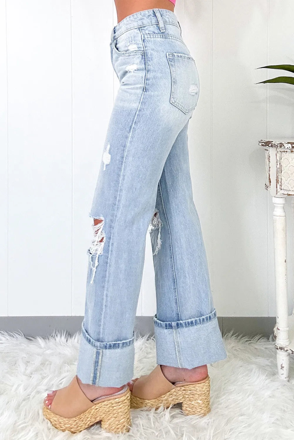 The Beverly - Distressed High Waist Jeans with Pockets